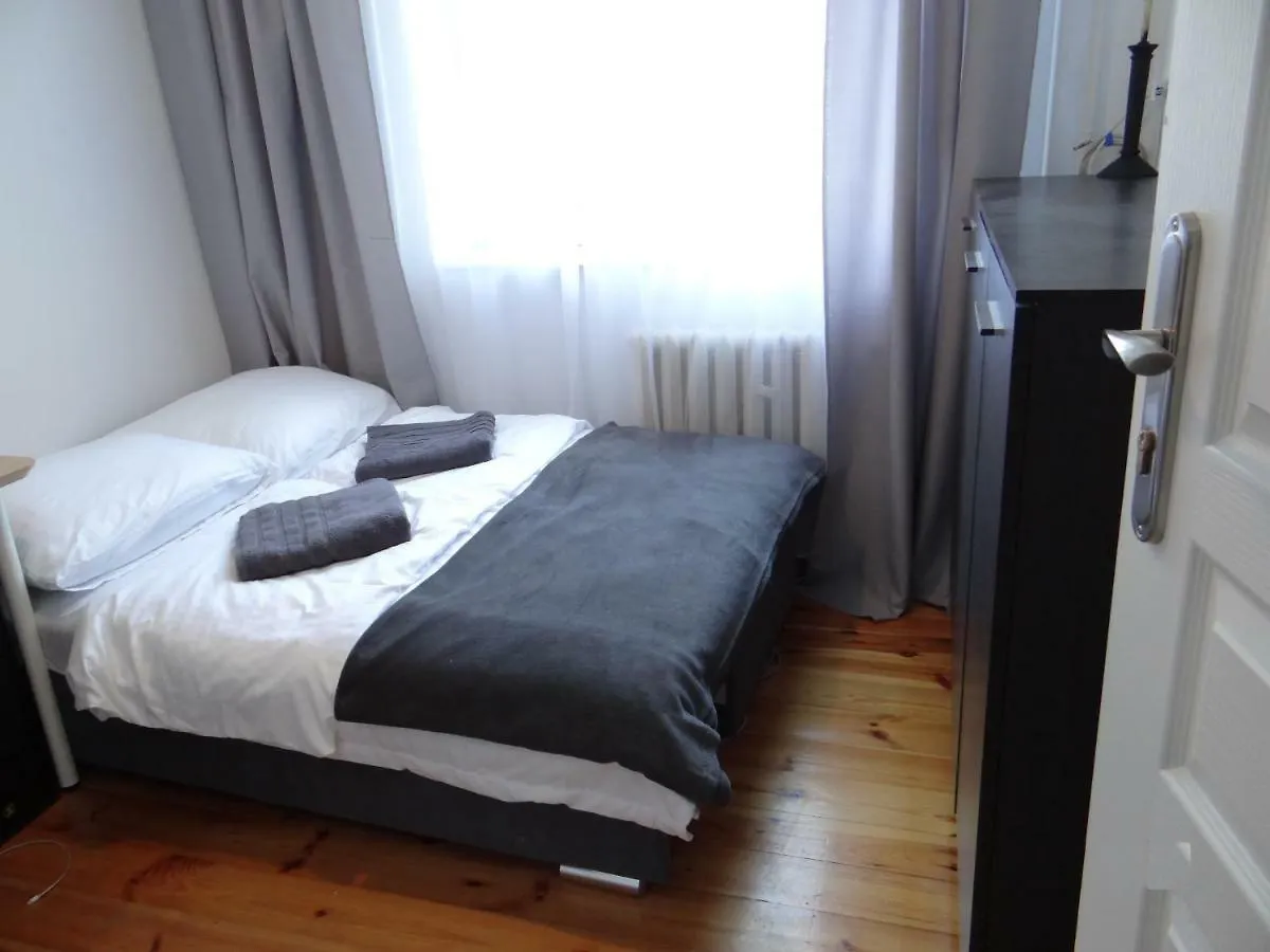 Bialy Apartament 6-8 Osob Plus Dostawka 格但斯克 0*,  波兰